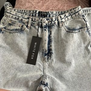 White Fox Boyfriend jeans